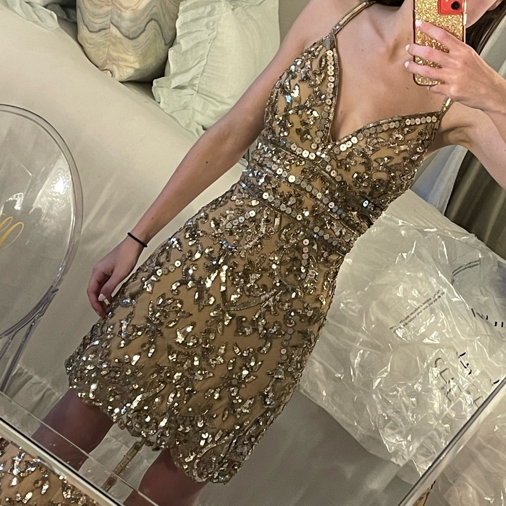 Sherri Hill Gold cocktail Dress! Size 00